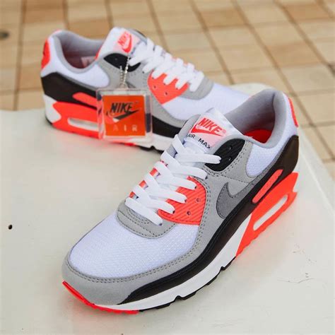 new Nike Air Max shoes